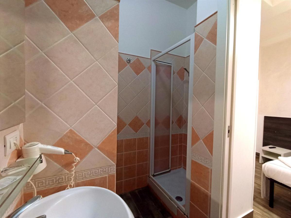 Tiburtina Guesthouse Roma Ngoại thất bức ảnh