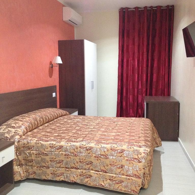 Tiburtina Guesthouse Roma Ngoại thất bức ảnh