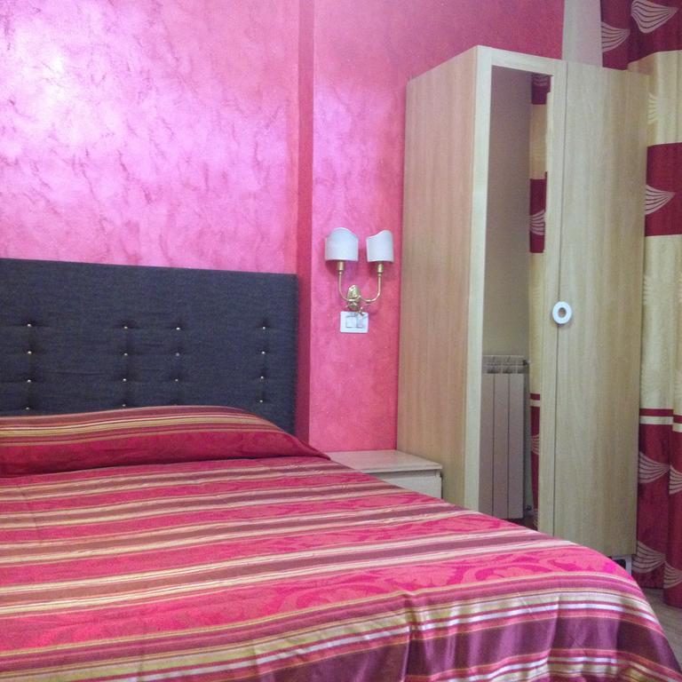 Tiburtina Guesthouse Roma Ngoại thất bức ảnh